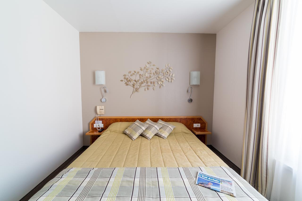 Beau Rivage Hotel Nogent-sur-Seine Buitenkant foto